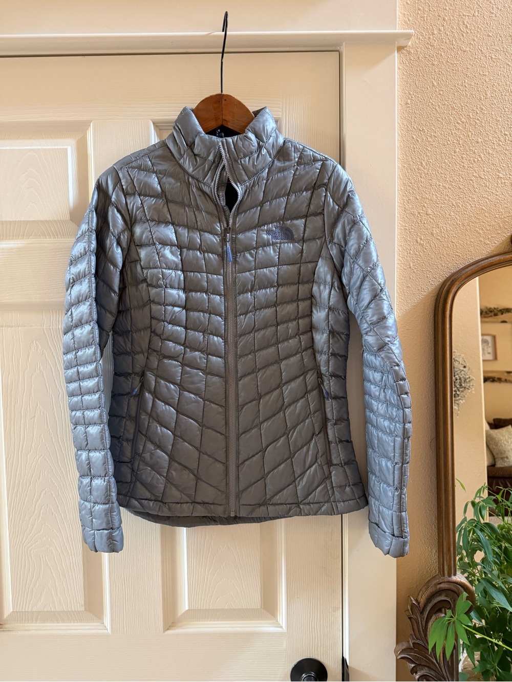 The North Face Women's Silver blue Thermoball Quilted Packable Puffer Jacket
